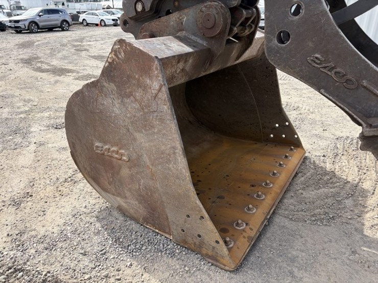 2020-volvo-ec300el-image-9