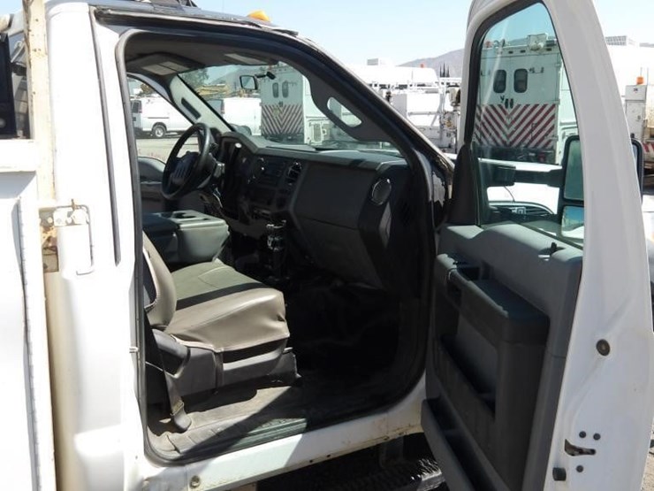 2012-ford-f450-image-23