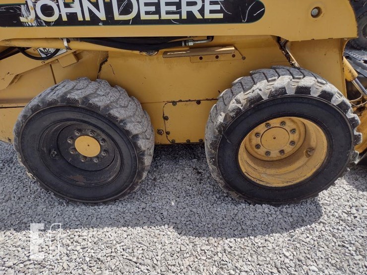 2002-deere-250-image-20