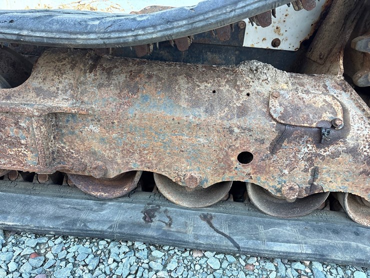 2019-bobcat-t595-image-60