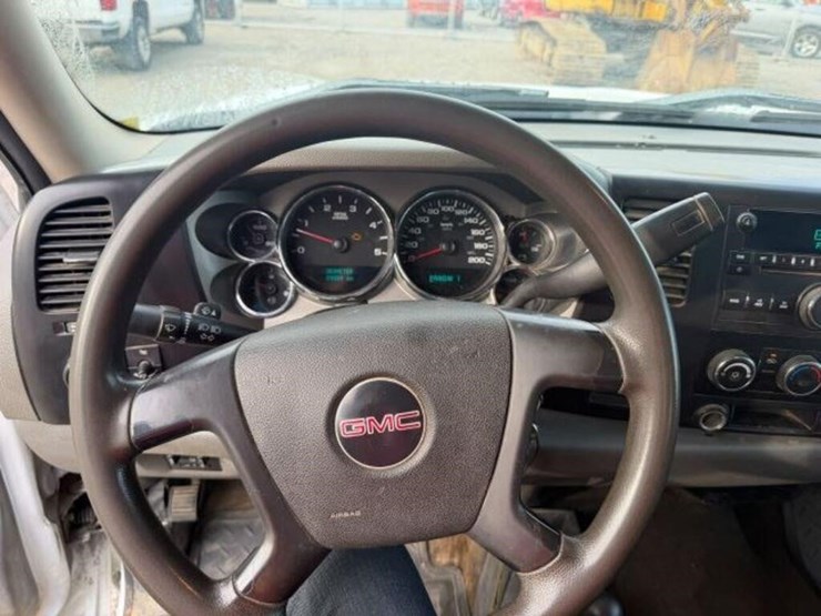 2007-gmc-sierra-3500-image-12