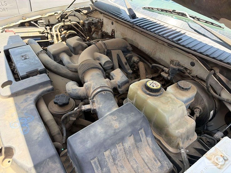 2010-ford-expedition-image-9