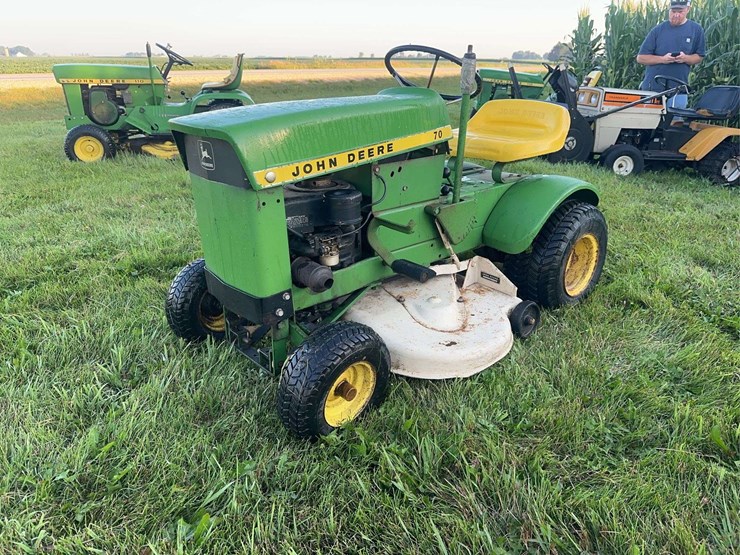 john-deere-70-image-1