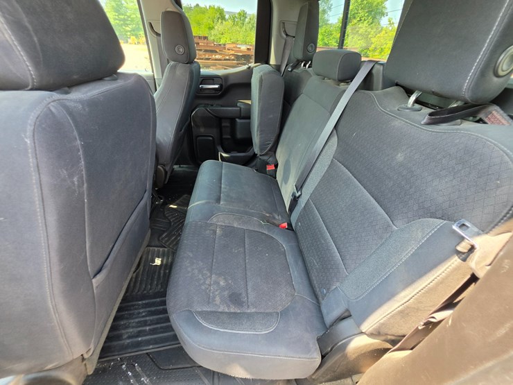 #25370-•-2019-chevrolet-silverado-pickup-truck-image-45