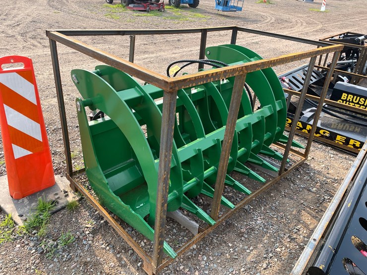 #2043-•-2026-agt-skid-steer-bucket-image-4