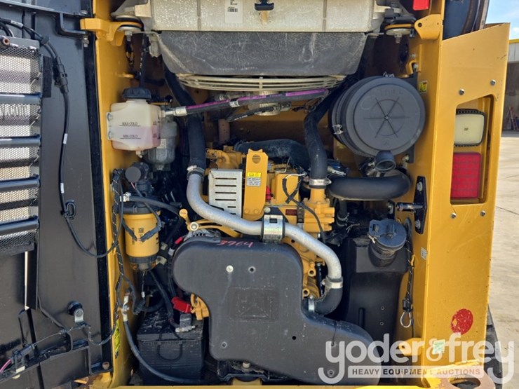 2023-caterpillar-259d3-image-30