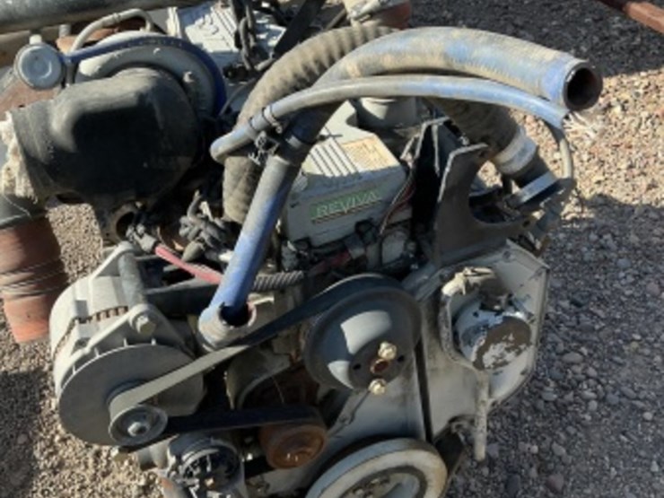 5.9l-6cyl-24-valve-cummins-diesel-engine-image-7