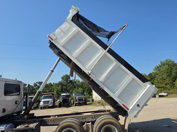 1996-mack-ch600-image-18