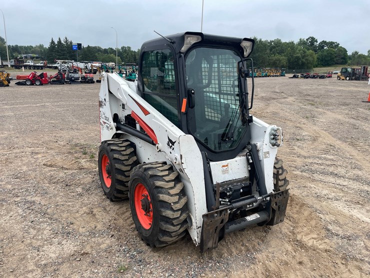 #1061-•-2017-bobcat-s630-skid-steer-image-2