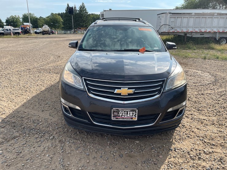 2016-chevrolet-traverse-image-8