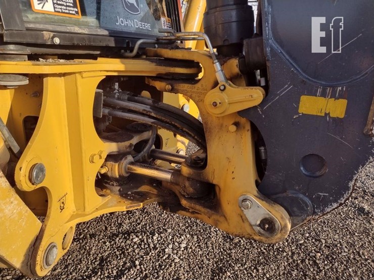 2021-deere-310sl-image-34