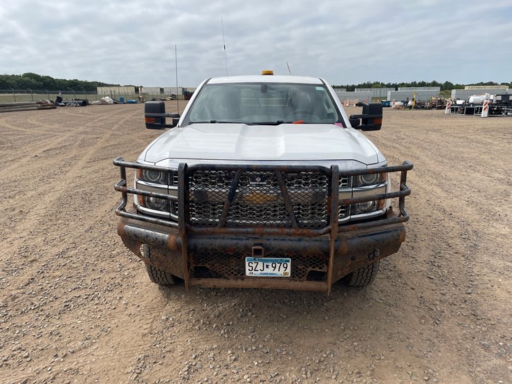 2019-chevrolet-2500-image-8