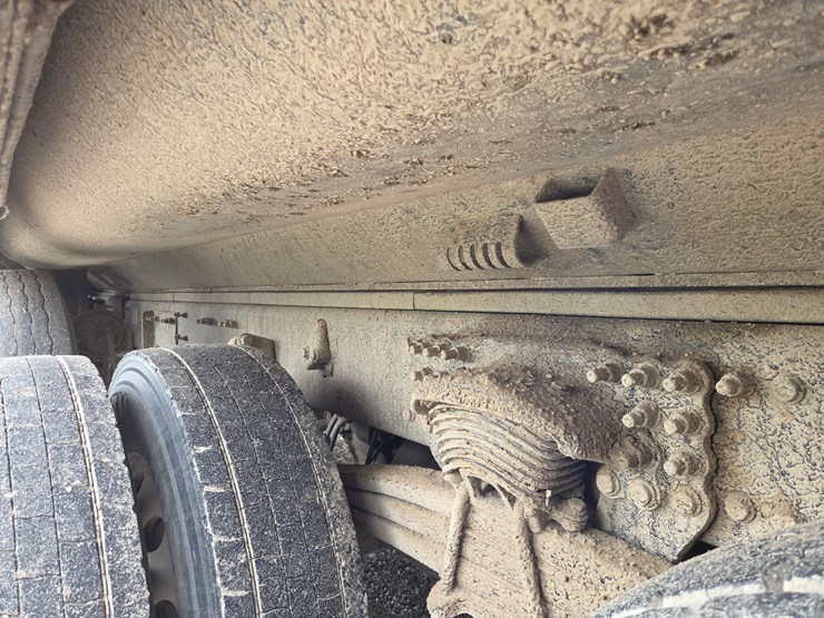 #3224-•-2006-sterling-st-9500-quad-axle-dump-truck-image-28