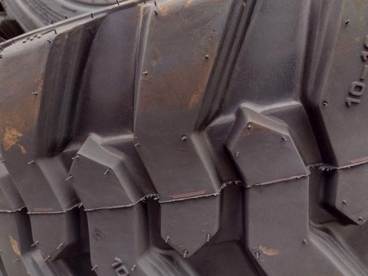 (4)-10-16.5-tires-image-4