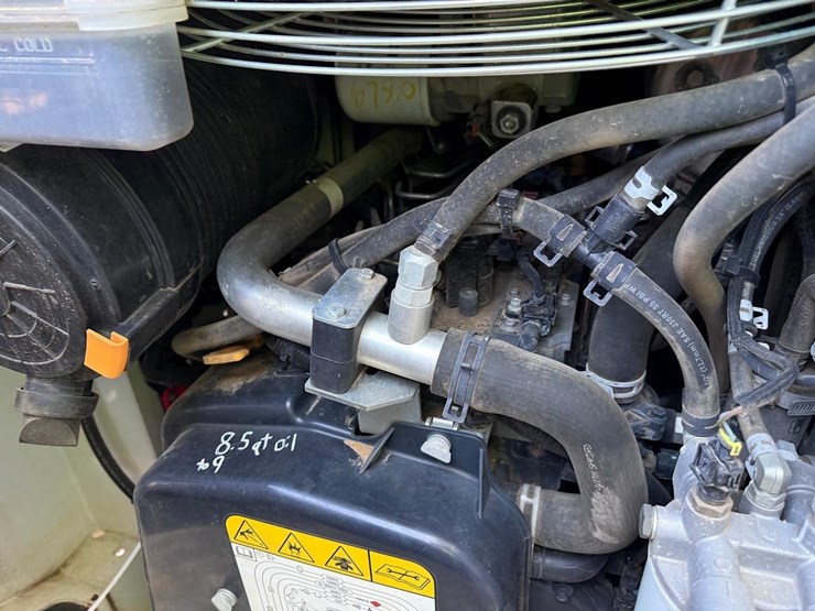 2021-bobcat-s62-image-13