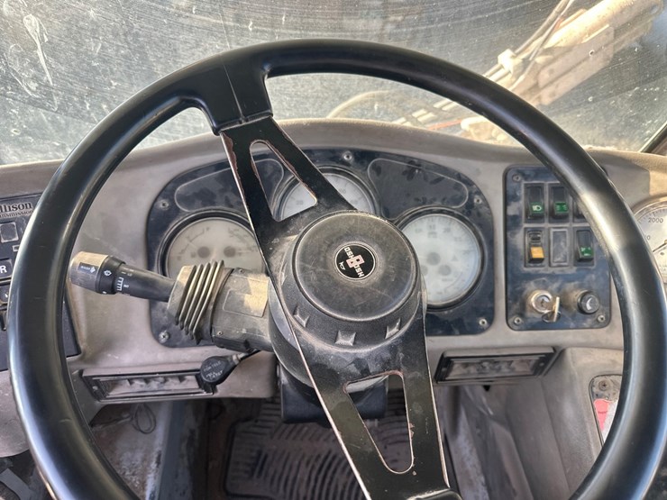 2004-caterpillar-c13-image-85