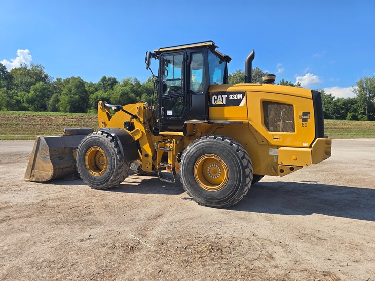 2016-caterpillar-930m-image-8