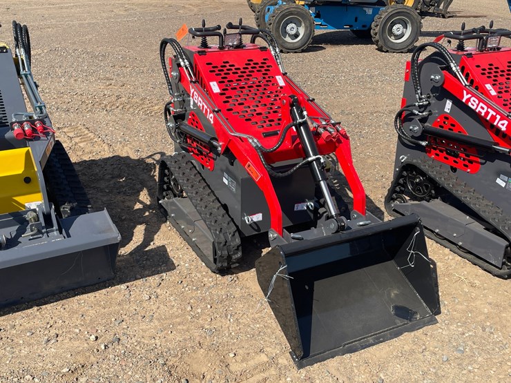 #5503-•-2026-agt-skid-steer-loader-image-1