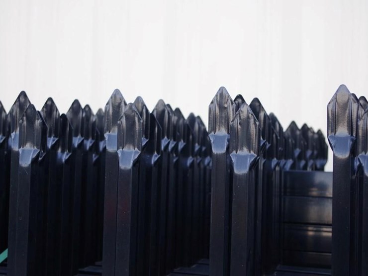 [30]-may 9.5'-x-6.25'-unleaded-powder-coated-wrought-iron-site-fence-panels-w/-(31)-posts-&-hardw...-image-6