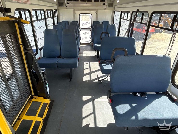 ford-e450-image-21