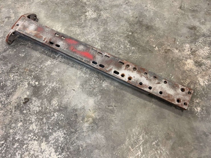 international-harvester-1456-left-frame-rail-image-1