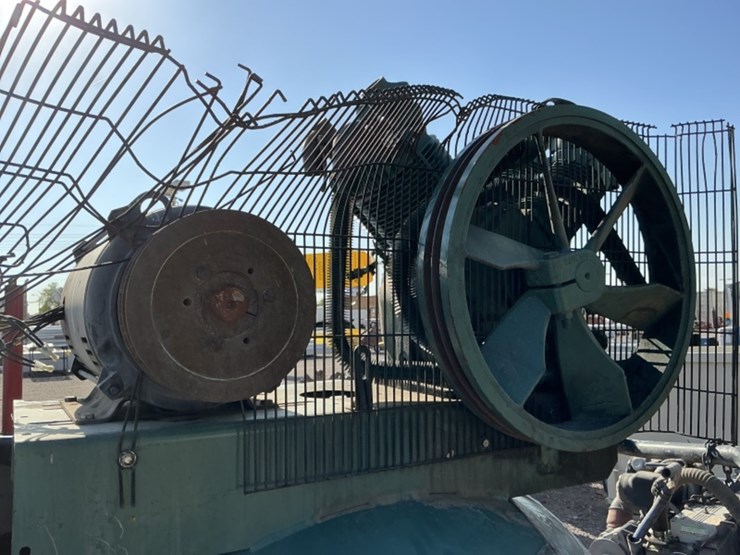 champion-air-compressor-image-4