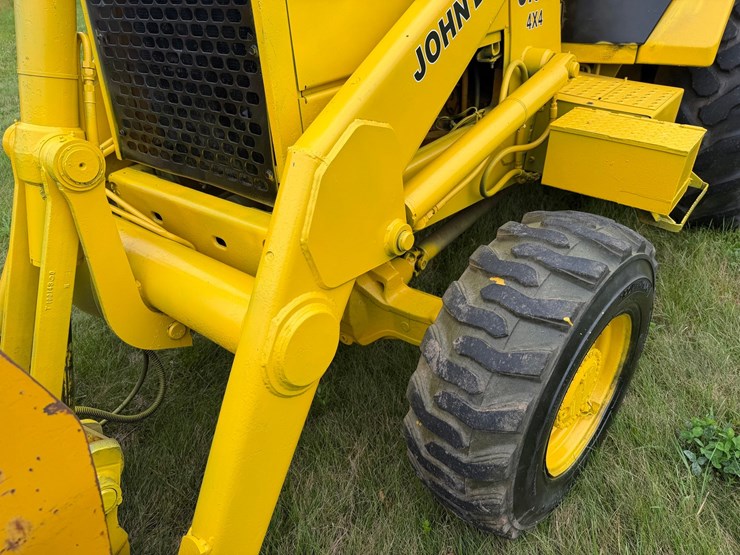 deere-310c-image-11