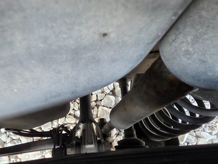 2015-jeep-cherokee-image-64