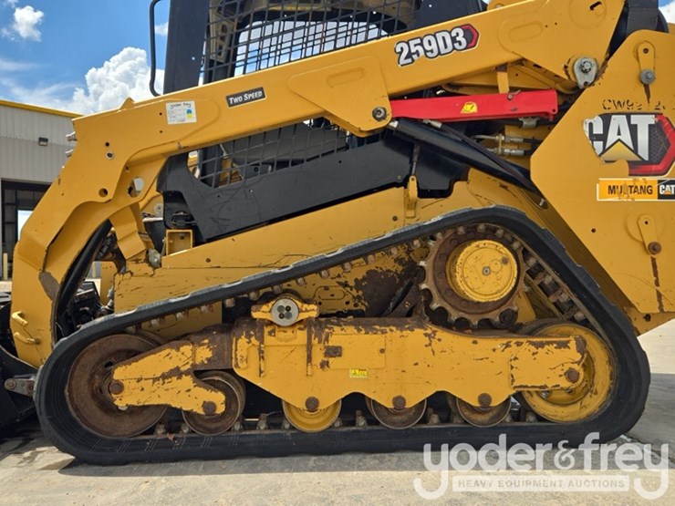 2023-caterpillar-259d3-image-9