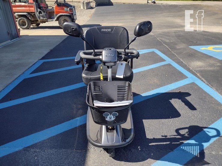21-pride-mobility-scooter^book^-image-2