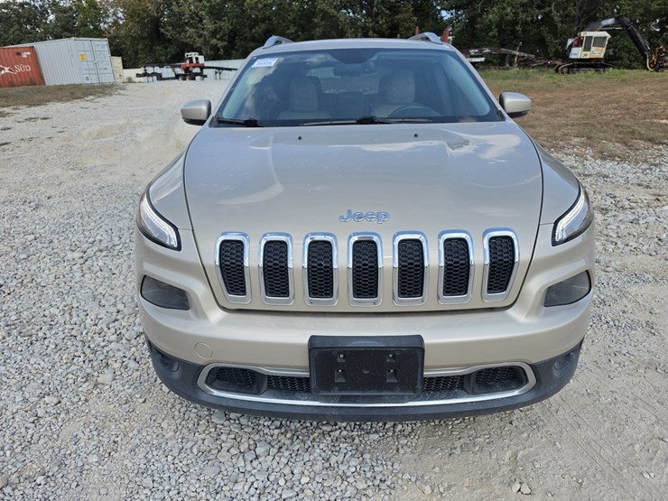 2015-jeep-cherokee-image-15