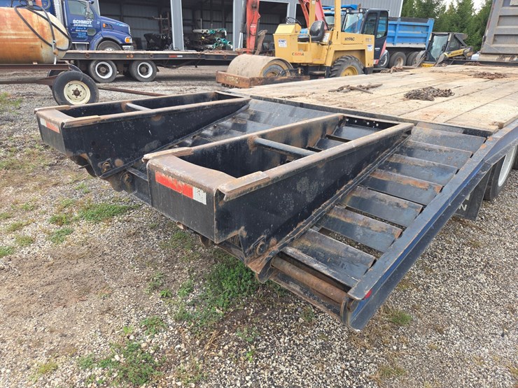 #3269-•-30'-tandem-axle-flatbed-trailer-image-27