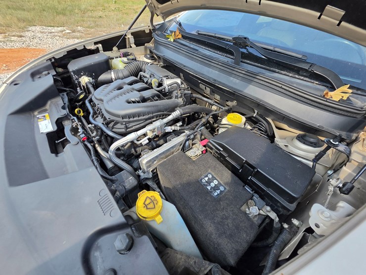 2015-jeep-cherokee-image-24