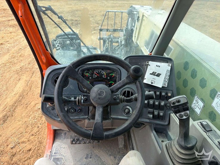 2024-jlg-ag925-8,000lbs-rough-terrain-telehandler-image-52