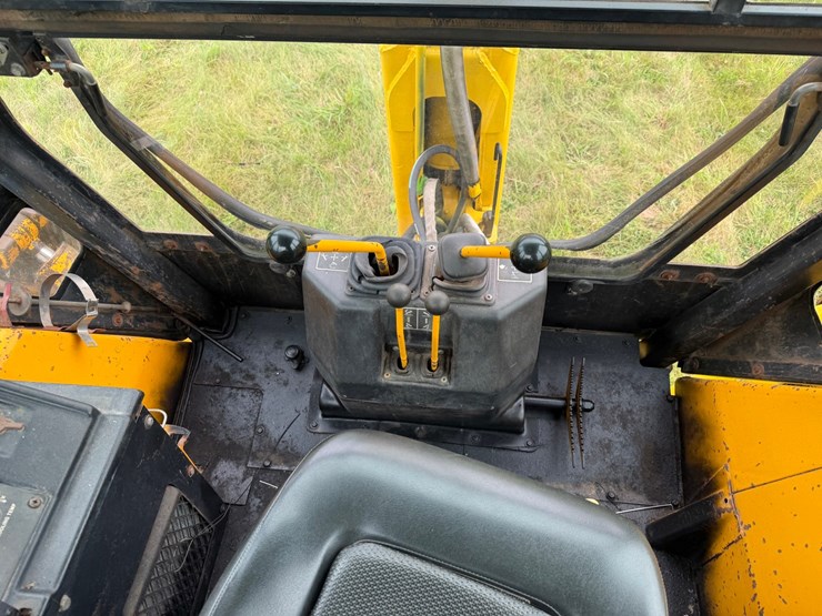 deere-310c-image-32