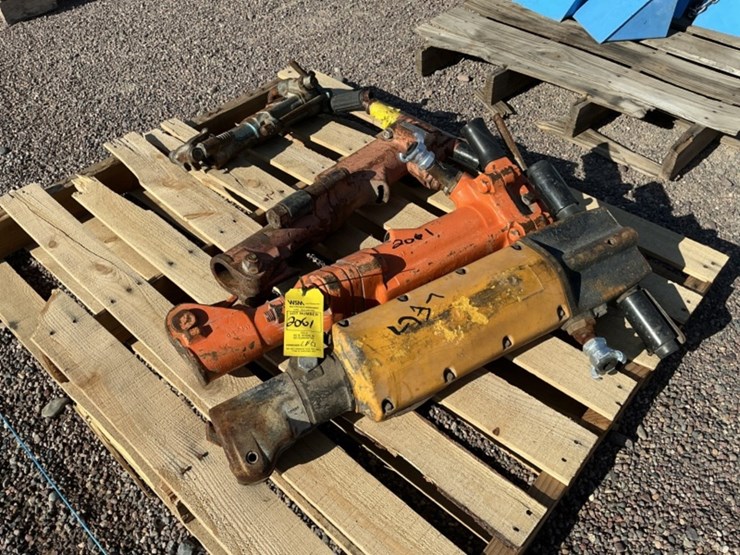 (4)-pneumatic-demo-hammers-image-1