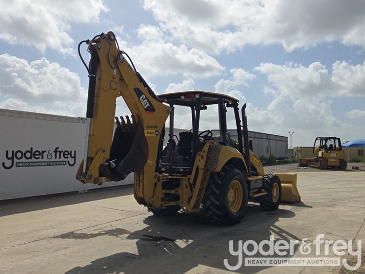 2019-caterpillar-420f2-image-5