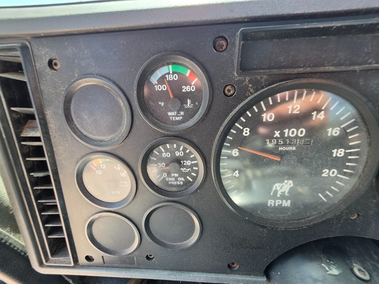 1997-mack-ch600-image-93