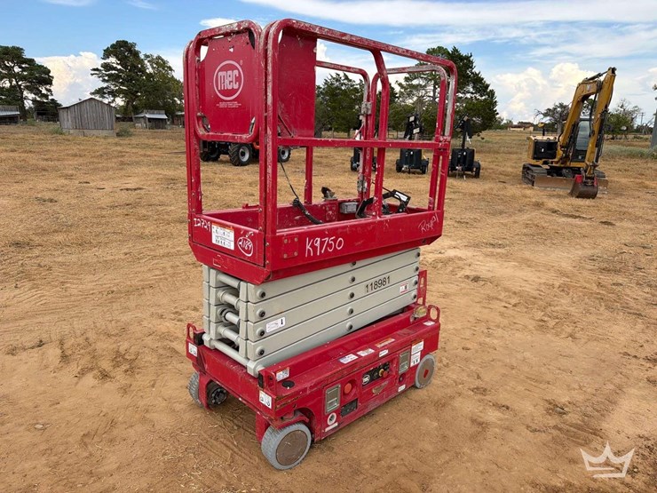 2020-mec-micro19-scissor-lift-image-1
