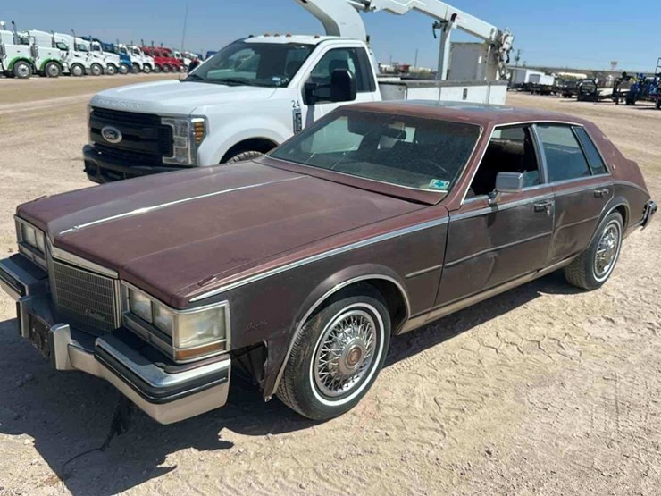 1985-cadillac-seville-image-1