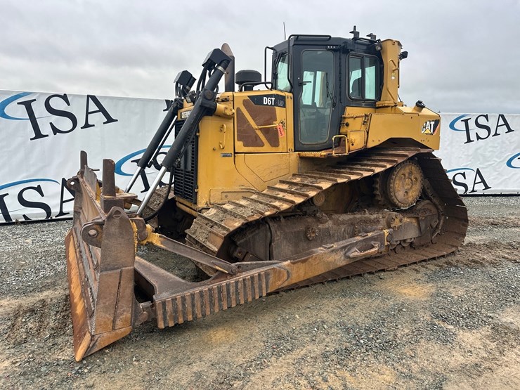 caterpillar-d6t-lgp-image-1