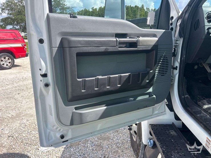 2019-ford-f750-image-12