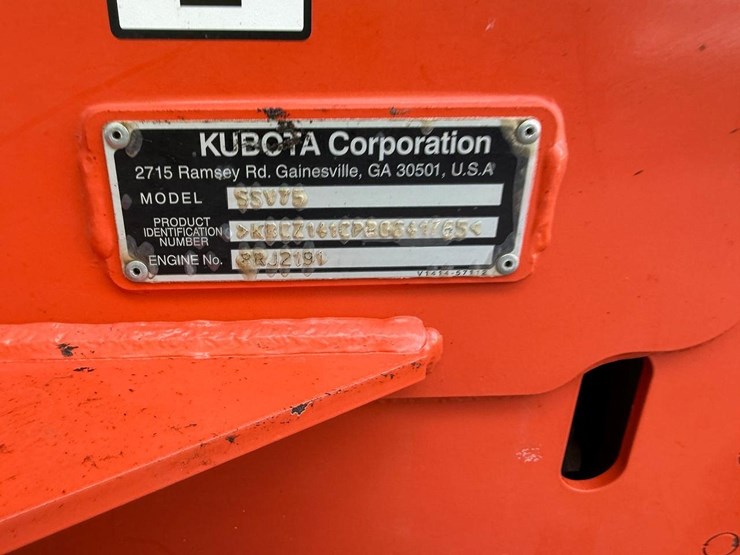 2025-kubota-ssv75-image-26