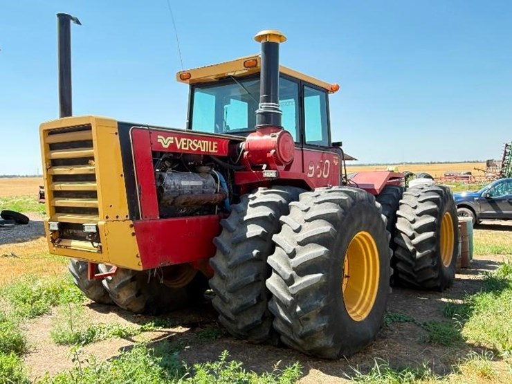 1977-versatile-950-image-1