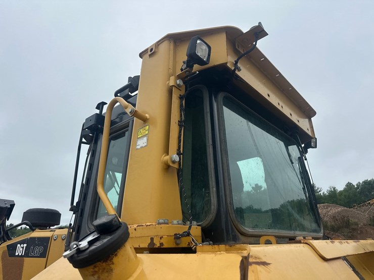 caterpillar-d6t-lgp-image-10