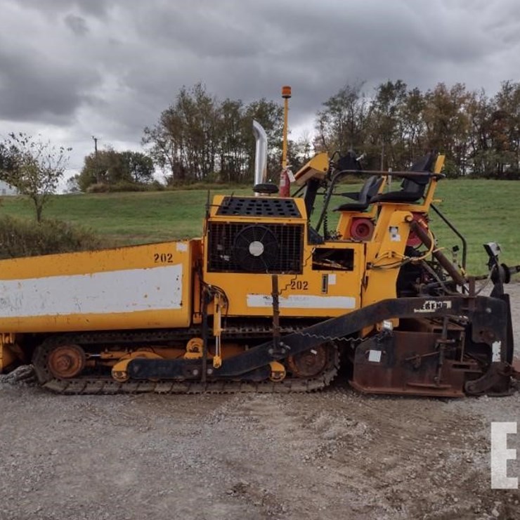 04 LEEBOY L8816 TRACK ASPHALT PAVER 8618
