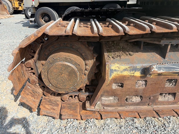 2015-deere-853m-image-59
