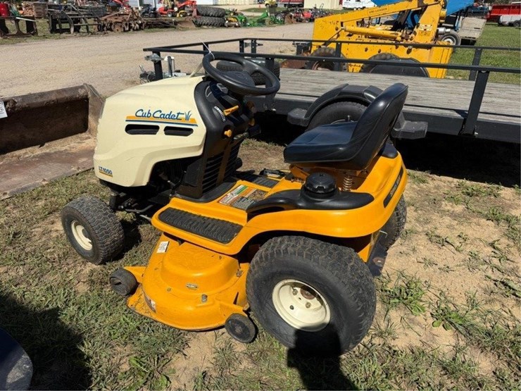 cub-cadet-lt1050-image-4
