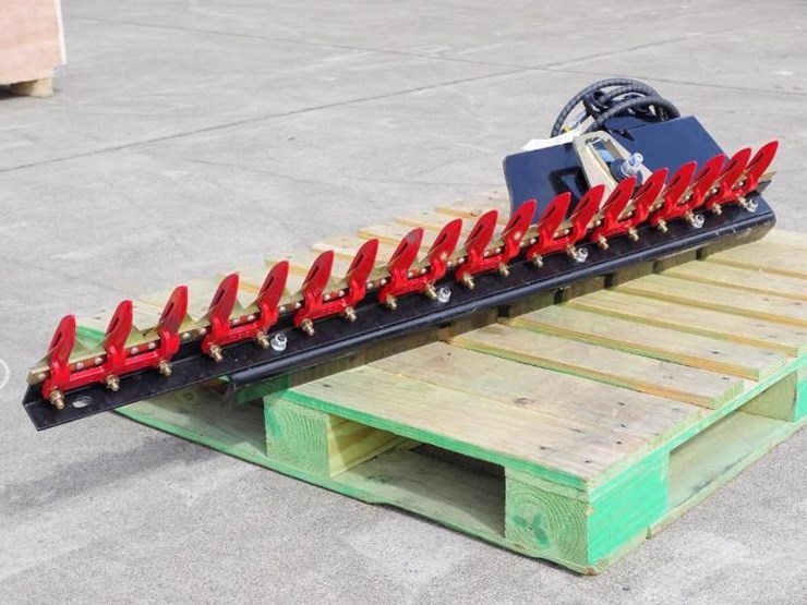 future-hedge-trimmer-mini-excavator-attachment,-fits-1-2ton-excavator,-1"-pin-diameter,-unused-image-1