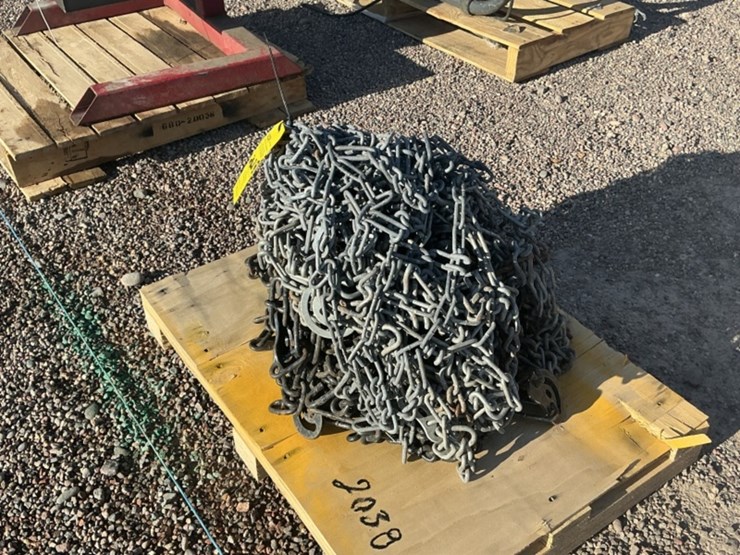 pallet-of-snow-chains-image-1